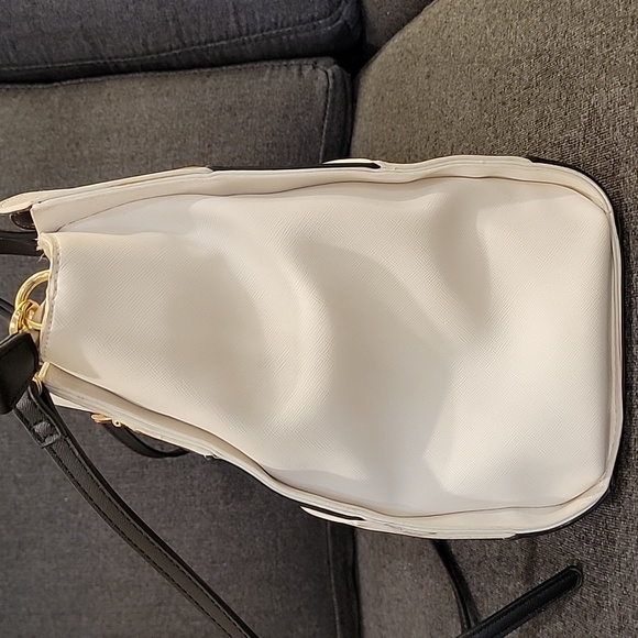 Betsey Johnson Black and White Shoulder Bag - Picture 7 of 12